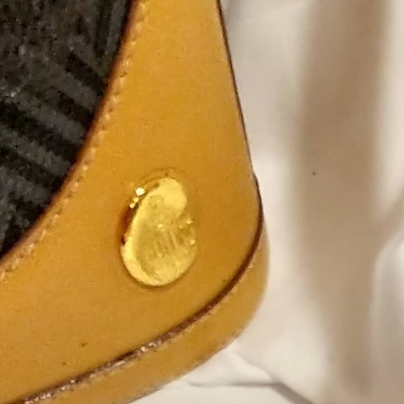 Vintage Mark Cross  Camera Mini crossbody bag made in Italy - Picture 9 of 9